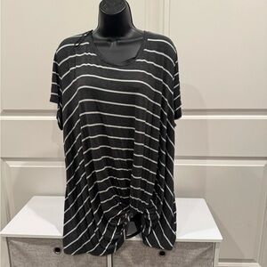 Nine Britton Gray and White Striped Short Sleeve Top